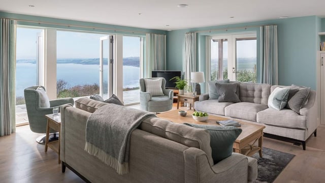 styled-home-studios-cornish-cliff-tr2-2