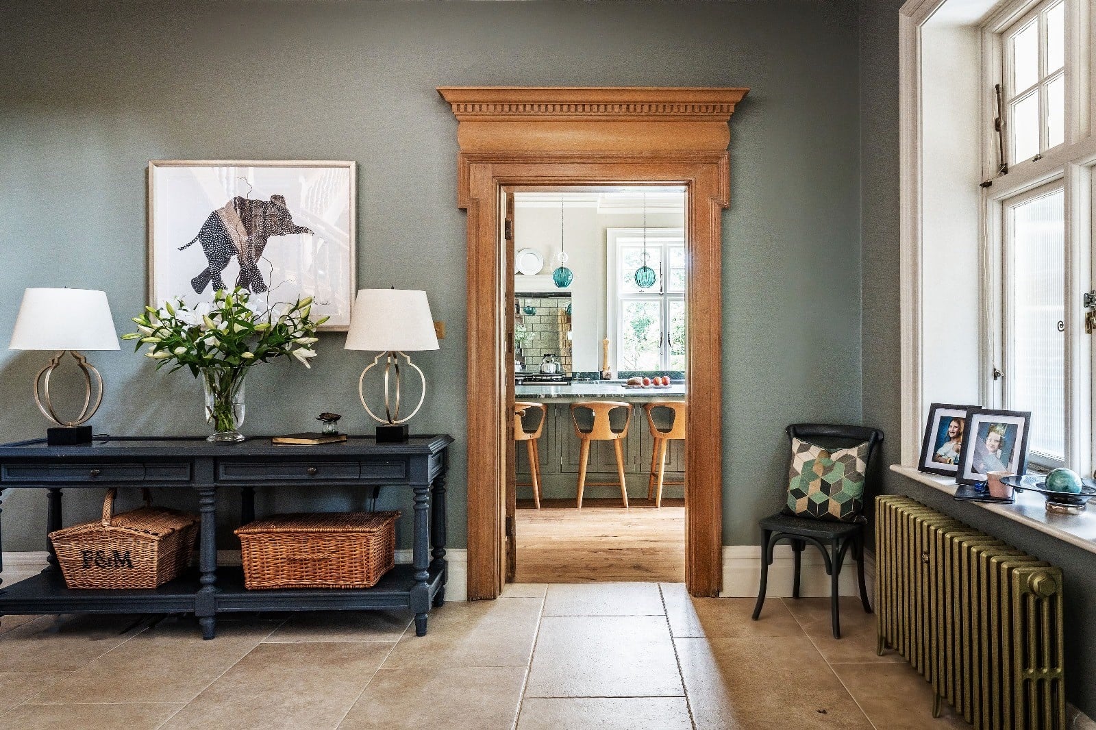 styled-home-studios-grand-galleried-hall-gu8-1