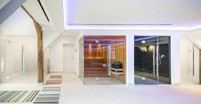 styled-home-studios-lakeside-barn-cm5-4