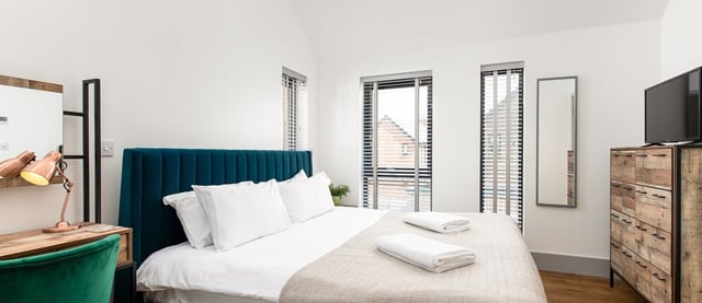 styled-home-studios-silverlake-cottage-dt2-5