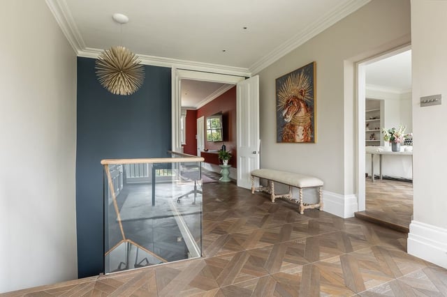 styled-home-studios-timeless-town-house-sw13-3